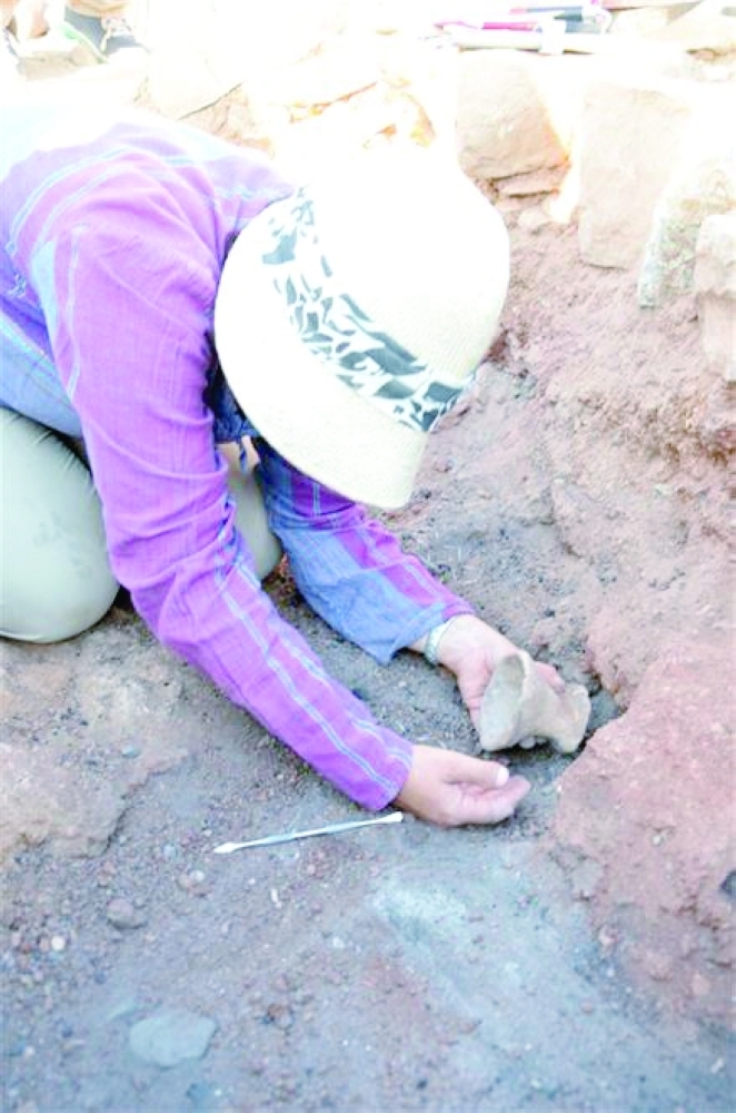 اكتشاف أقدم مبخرة فخارية في سلطنة عُمان 2