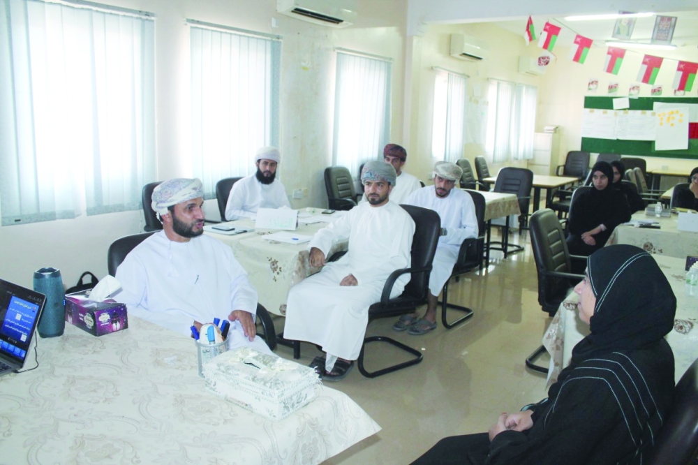 من البرنامج