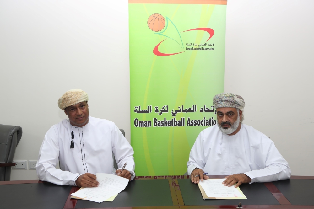 توقيع عقد المدرب محمد القسيمي