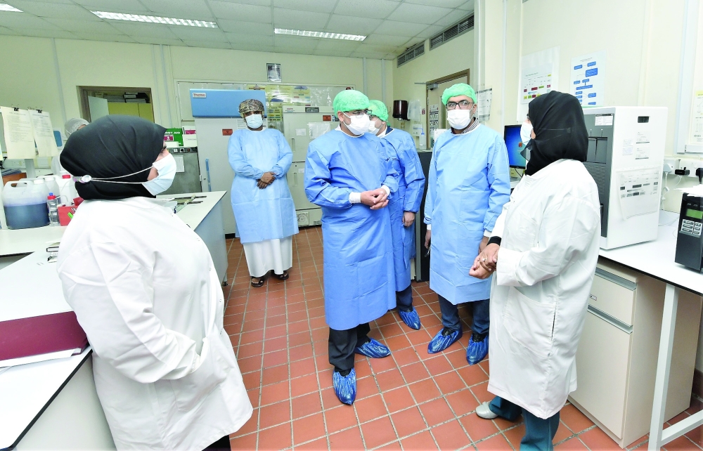 من زيارة مختبرات الصحة العامة