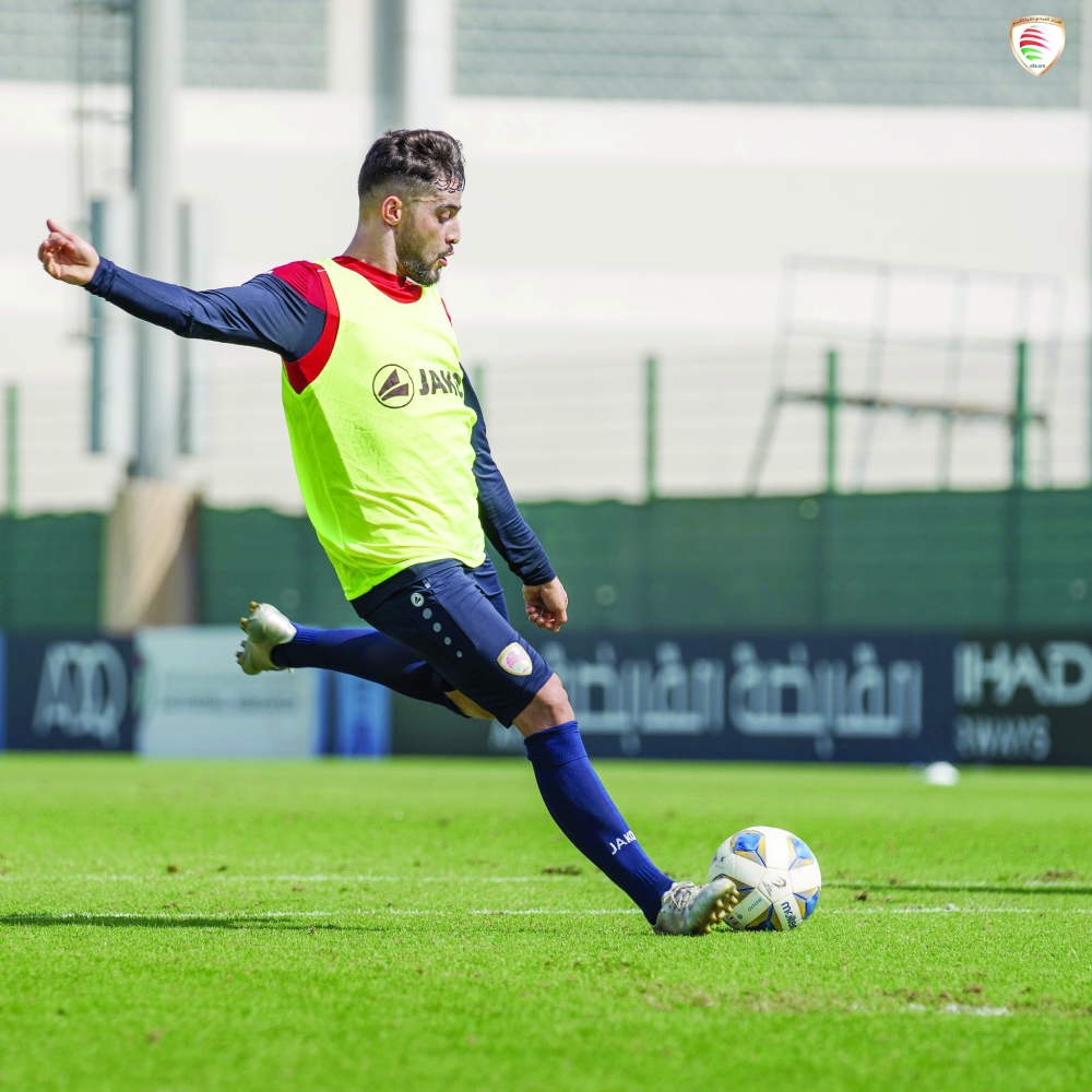 المقبالي خلال التدريبات