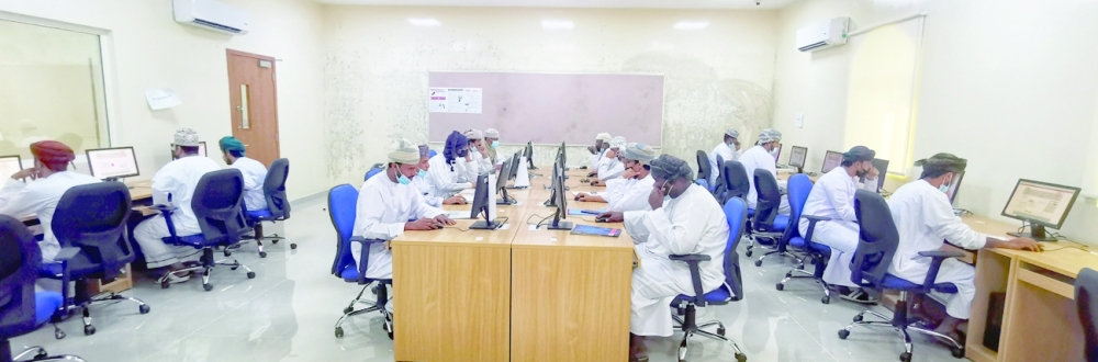 خلال الاختبارات