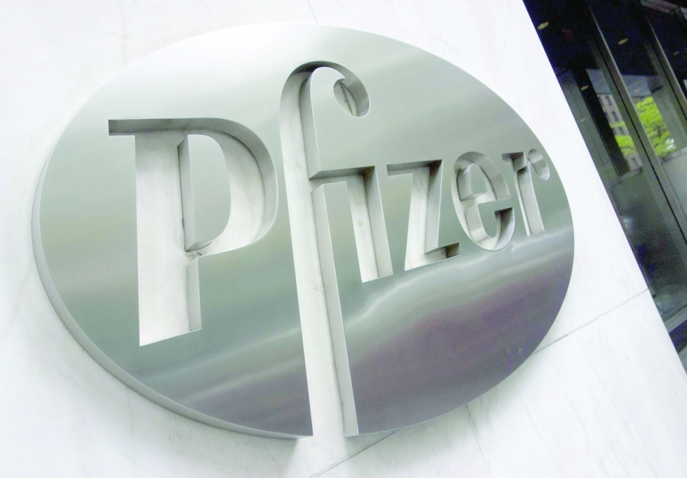 شعار شركة فايزر.  ا ف ب  