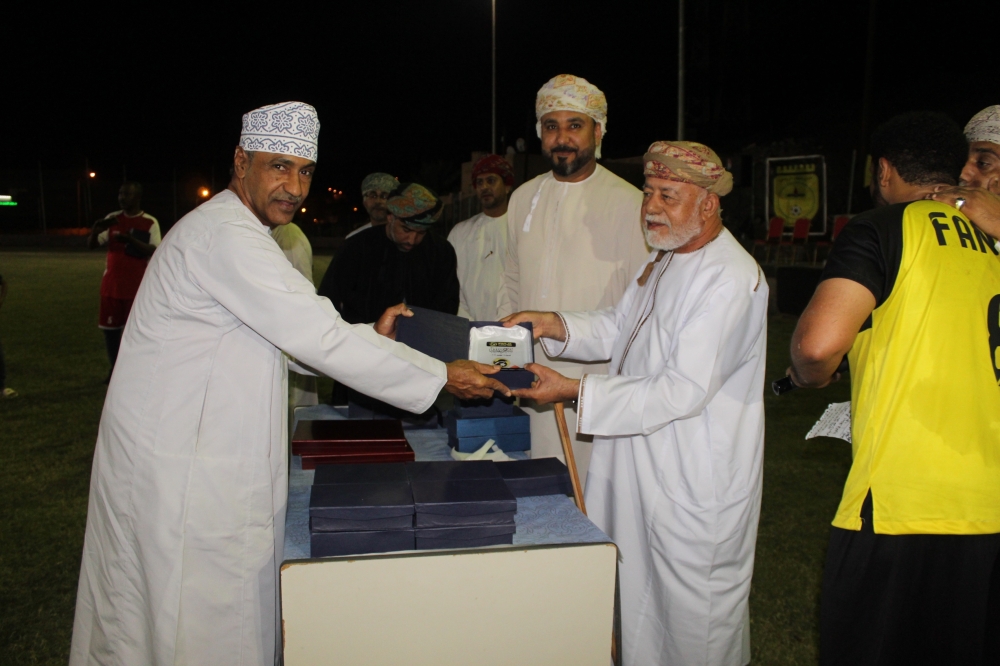 من تكريم المشاركين