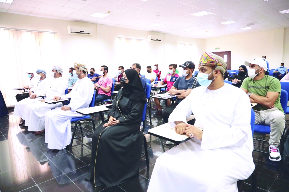 جانب من الحضور في الختام