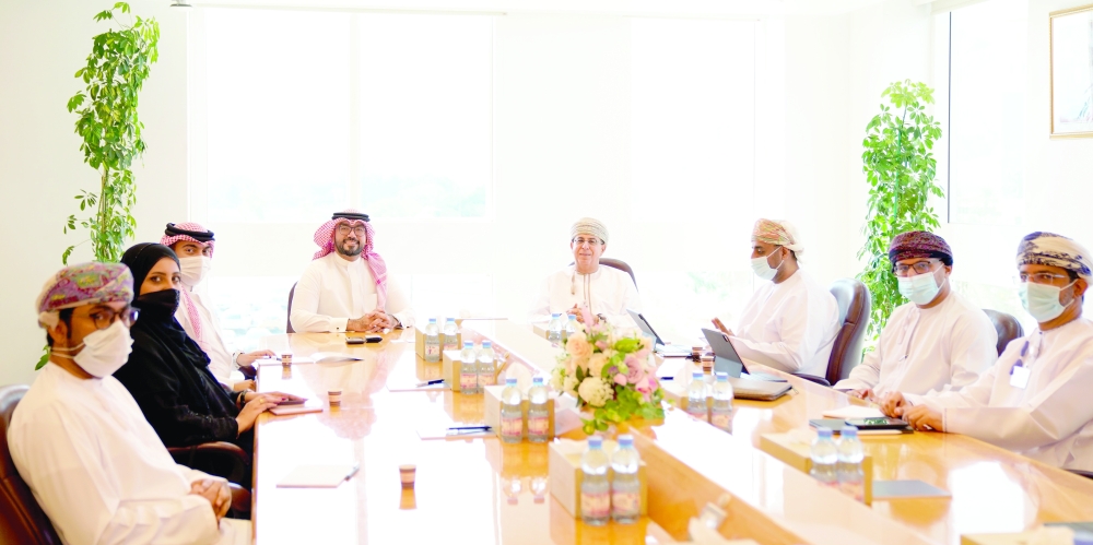 من زيارة الوفد البحريني.