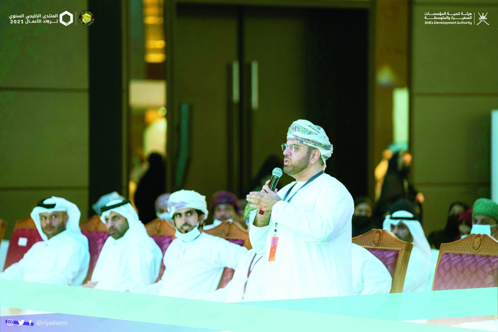 من مناقشات رواد الأعمال خلال اة (3)