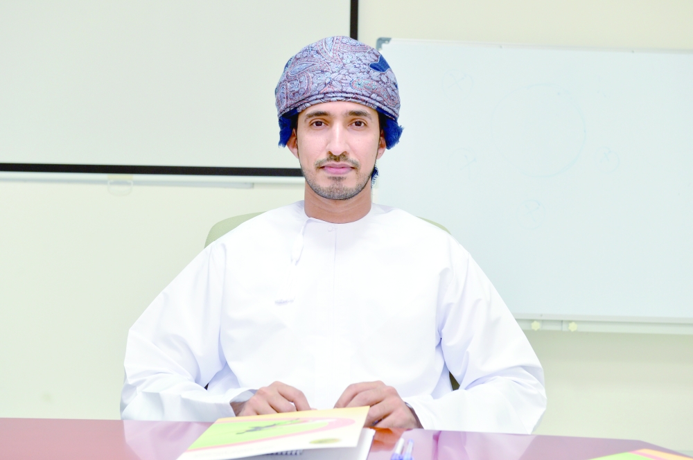 أسعد الحوسني