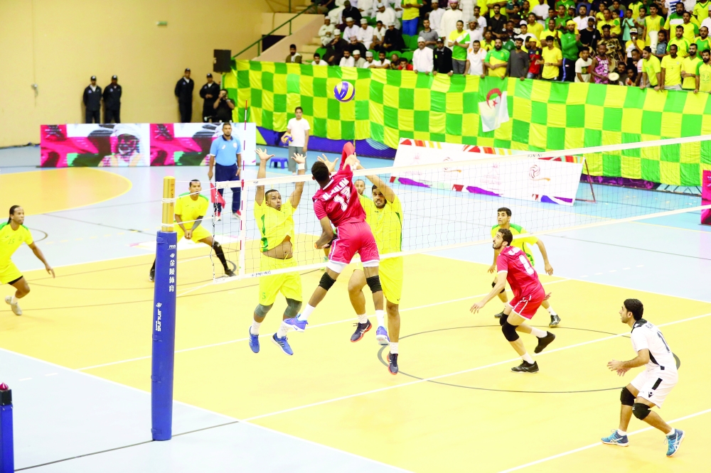 من لقاءات الموسم الماضي بدوري الطائرة