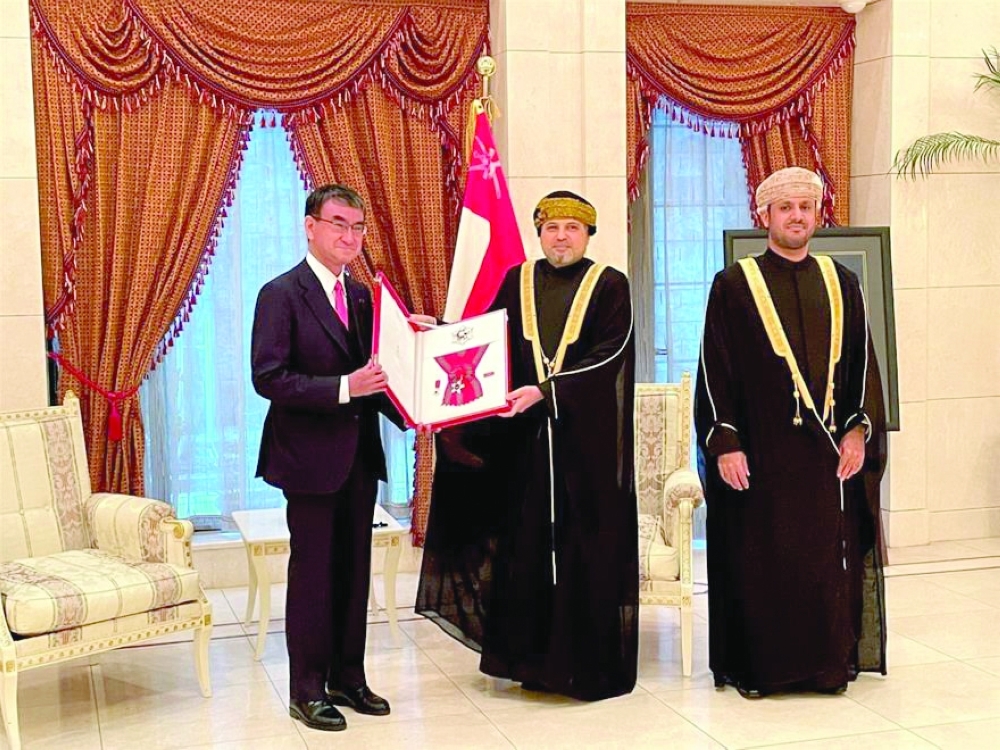 منح وسام عُمان المدني من الدرجة الثانية لعددٍ من الشخصيات اليابانية