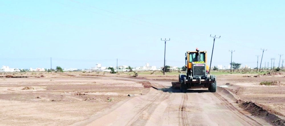 فتح الطرق بين المخططات بولاية السويق 