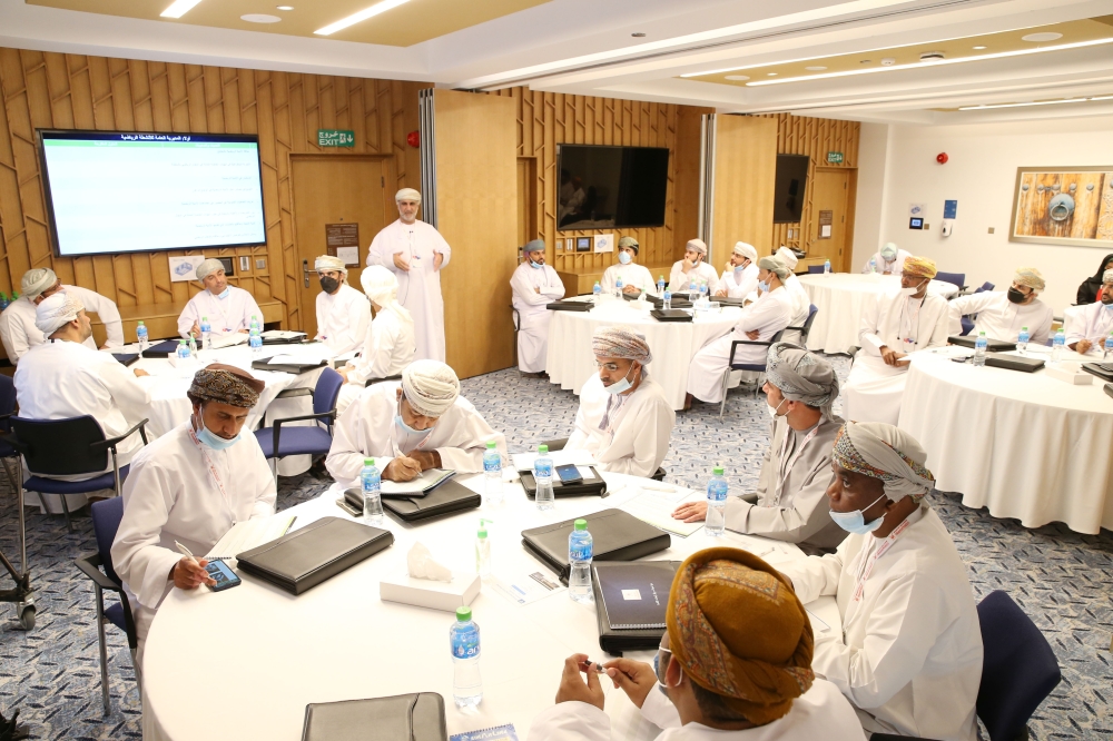 جانب من المشاركين في الملتقى