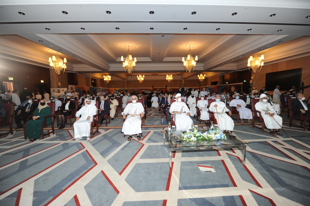  راعي المناسبة والحضور في افتتاح اعمال المؤتمر 