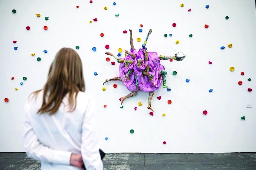 من أعمال المعرض 