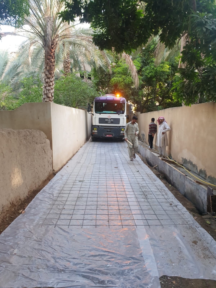 بعد التجميل.. الطرق تتسع لمرور الشاحنات