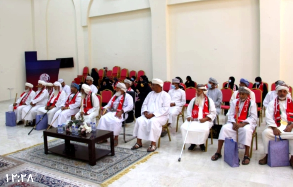 راعي المناسبة والحضور 