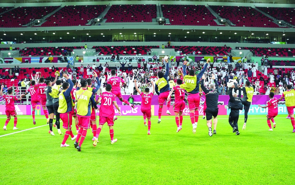 فرحة الفوز على البحرين