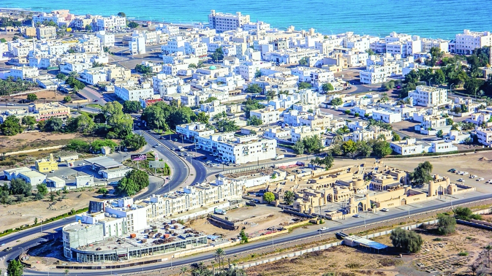 نهج تشاركي لتحقيق تطلعات المواطنين وتوفر السكن الملائم ورسم الخارطة العمرانية للسلطنة خلال السنوات المقبلة من النهضة المتجددة