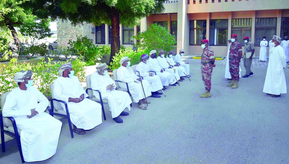 تكريم عدد من المتقاعدين