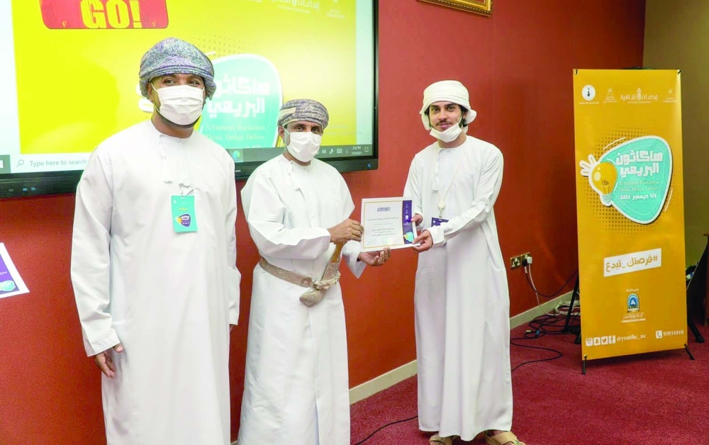 تكريم الفائزين بالمراكز الأولى