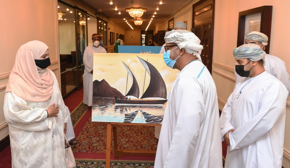 إطلاع معالي الوزيرة على بعض الأعمال التي قام بها أعضاء الجمعية