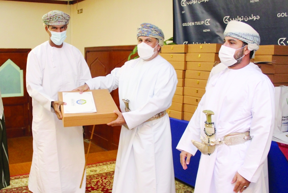 تكريم أحد الأعضاء