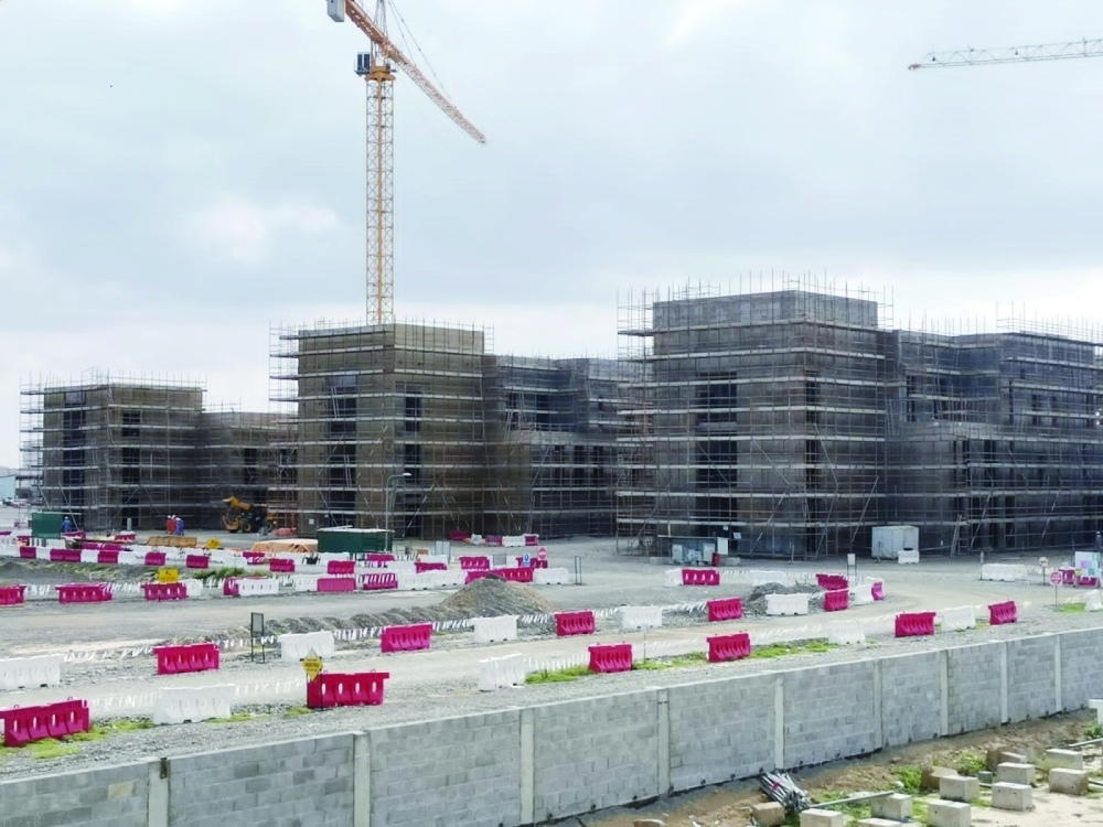 من الأعمال الإنشائية بمستشفى السويق