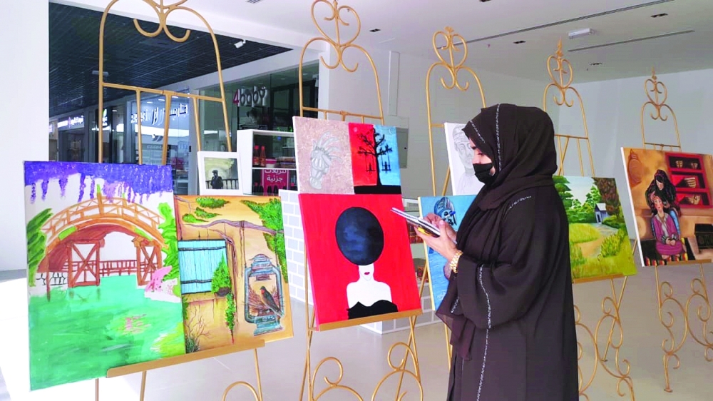 تقييم مسابقة الفنون التشكيلية