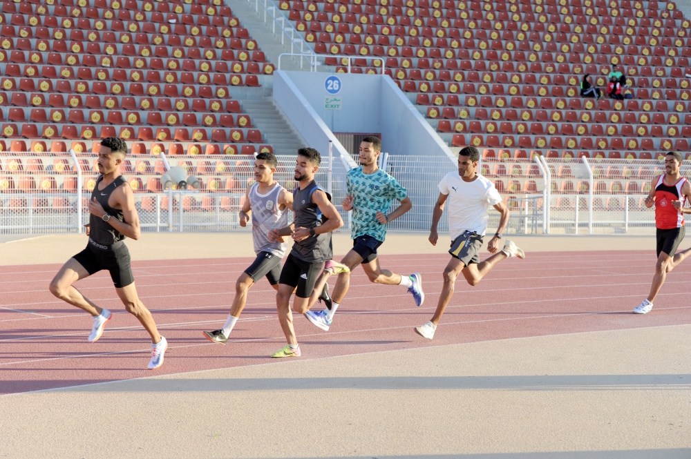 من منافسات الجري لفئة الشباب
