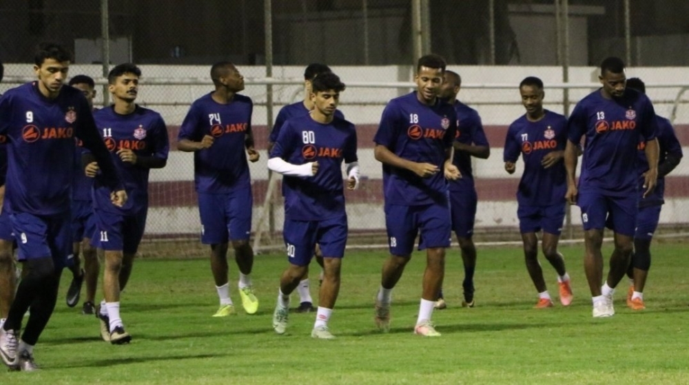 جانب من تدريبات فريق ظفار