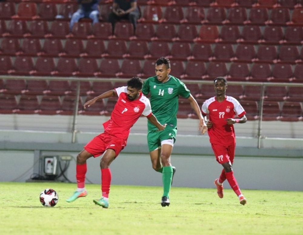 جانب من لقاء فريقي ظفار والاتحاد