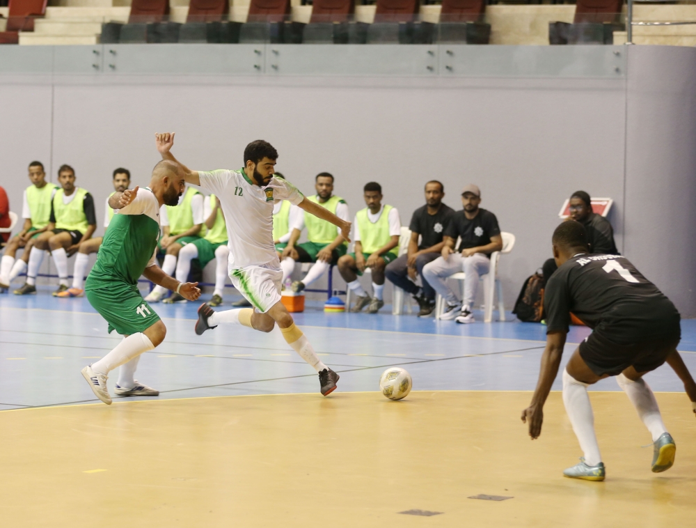 من لقاءات دوري الصالات