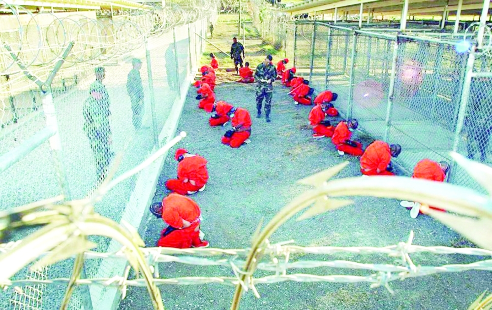 صورة ارشيفية لمعتقلي جوانتانامو.