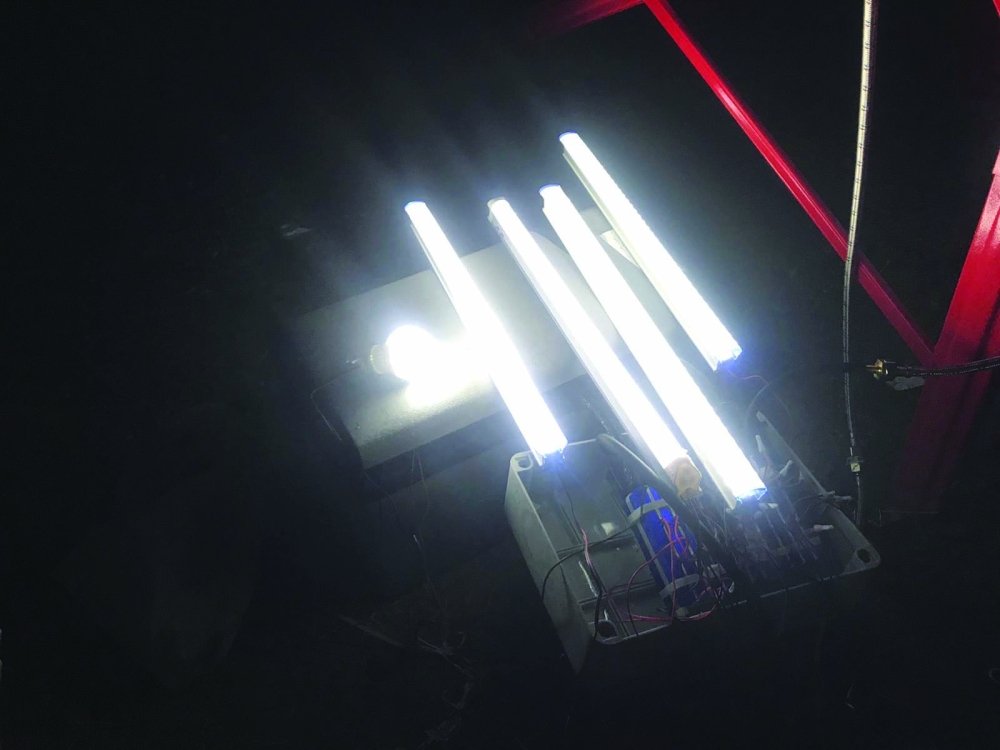 أثناء تجربة الجهاز