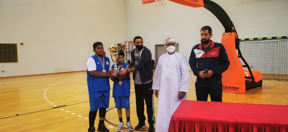 تكريم الفريق الفائز باللقب