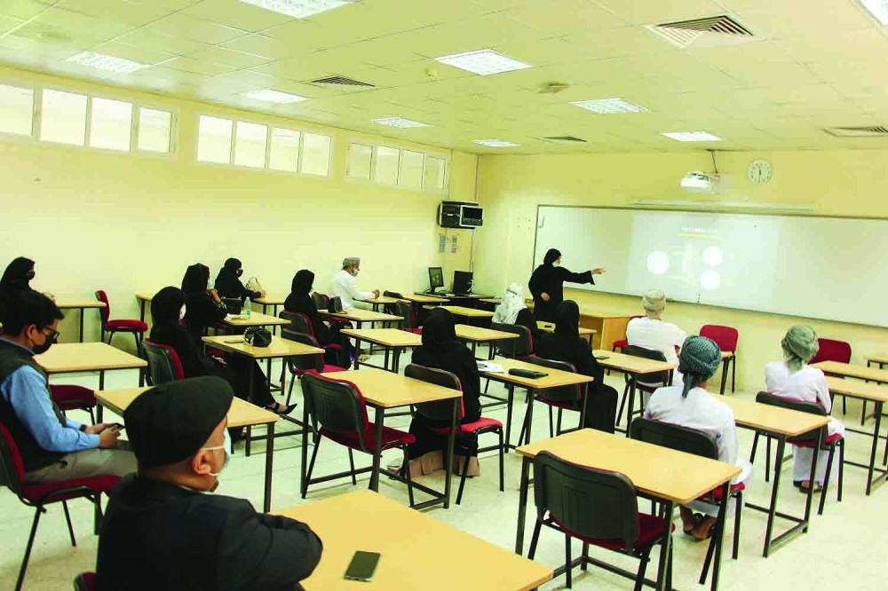 شرح مكونات البرنامج التأسيسي