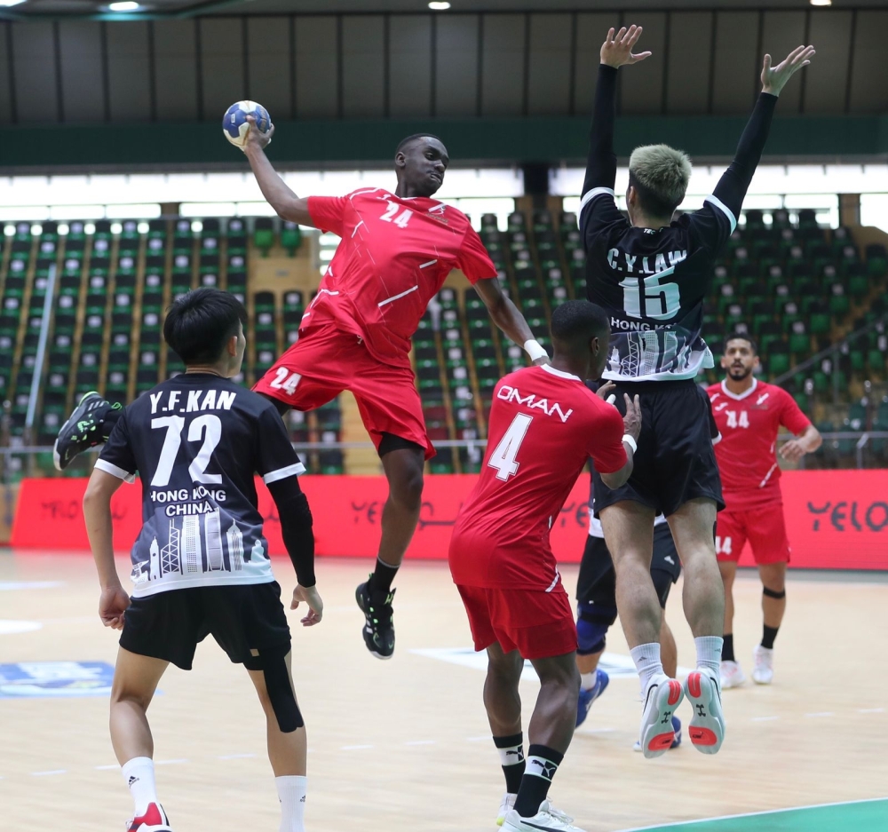 جانب من لقاء منتخبنا وهونج كونج