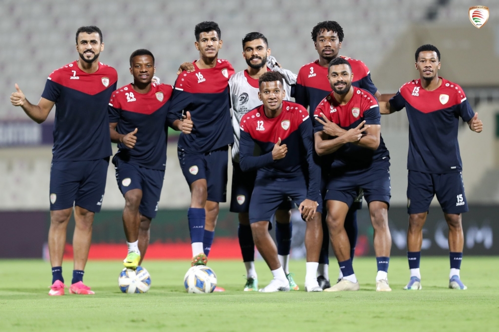 نجوم الاحمر