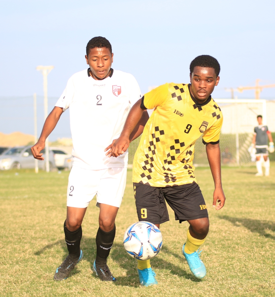 من دوري الناشئين 