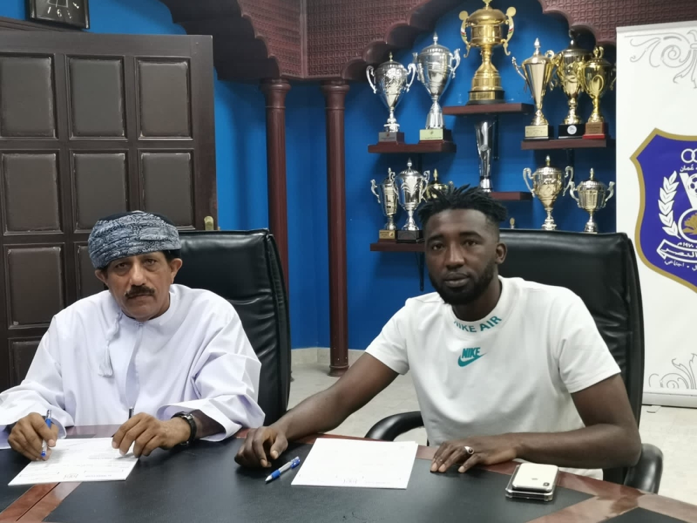 توقيع الموريتاني محمد عبدالله 