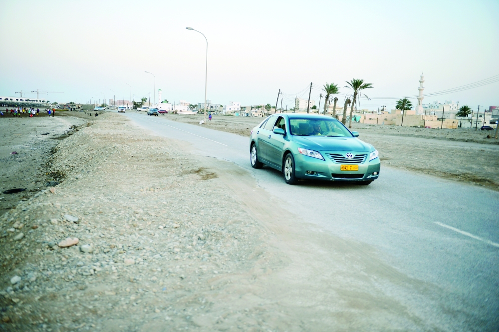 مخاوف من سقوط بعض المركبات أو أن تعلق بالرمال 