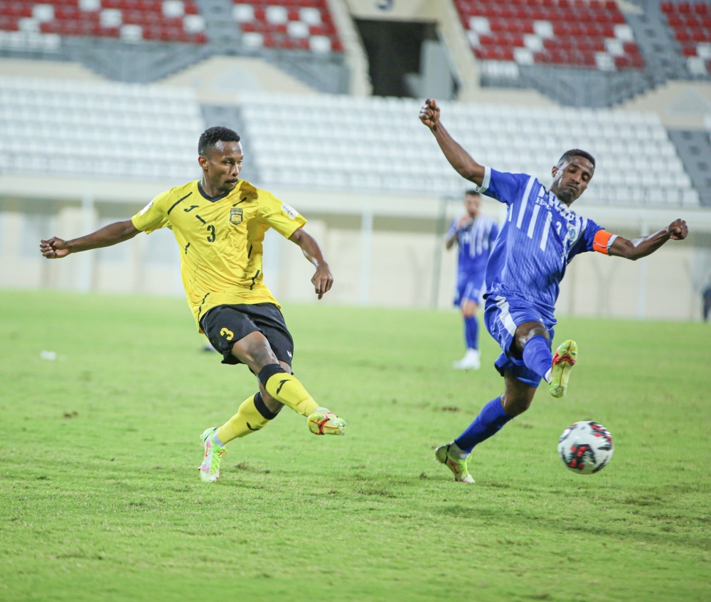 من لقاء السويق بدوري عمانتل