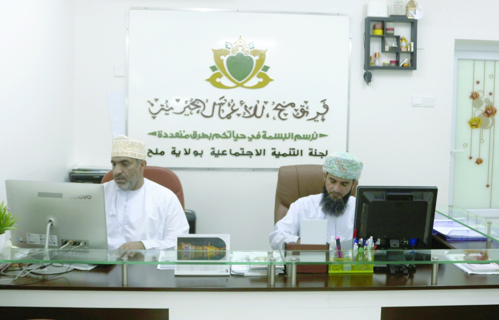 أعضاء الفريق خلال العمل التطوعي