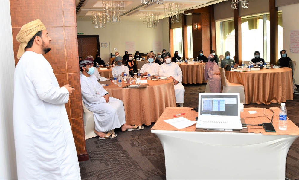  من أعمال الدورة التدريبية 