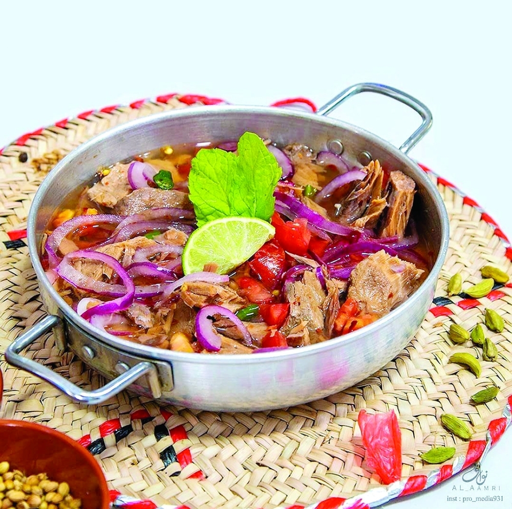 من الأطباق التي يقدمها مطعم قديم البريسم