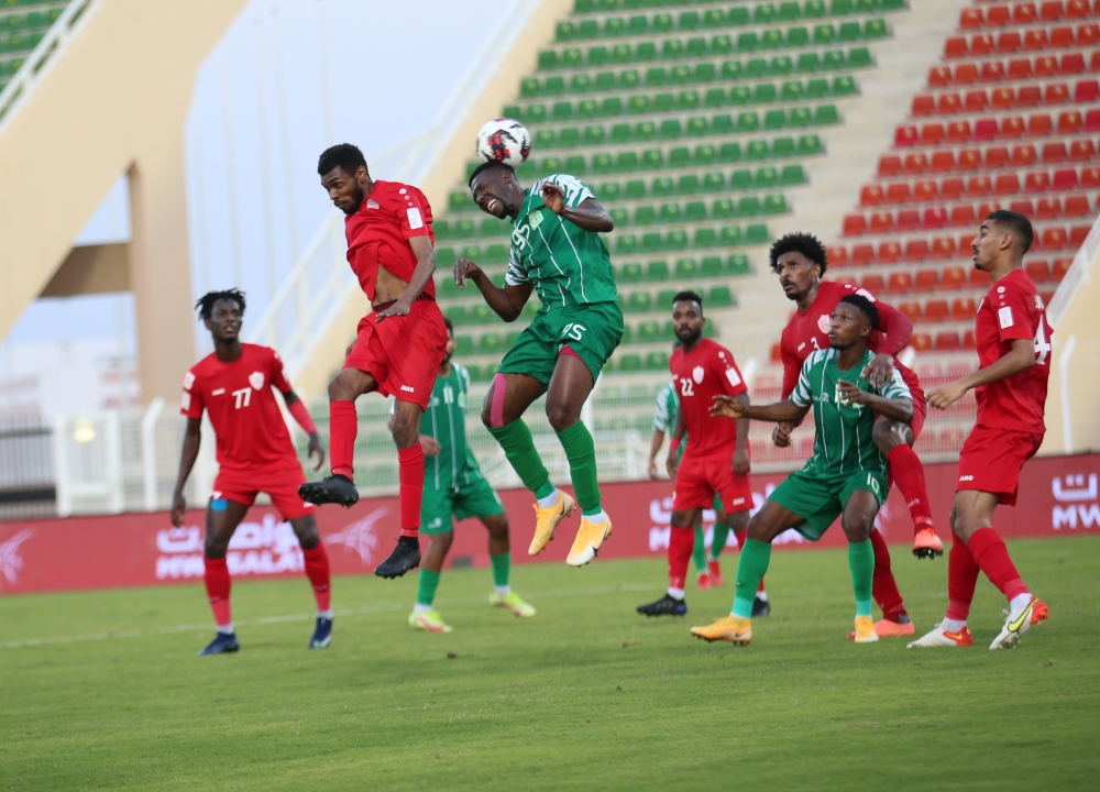 من لقاءات دوري عمانتل