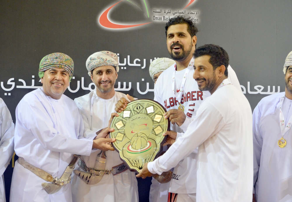 تتويج نادي البشائر بلقب دوري السلة للمرة الثانية