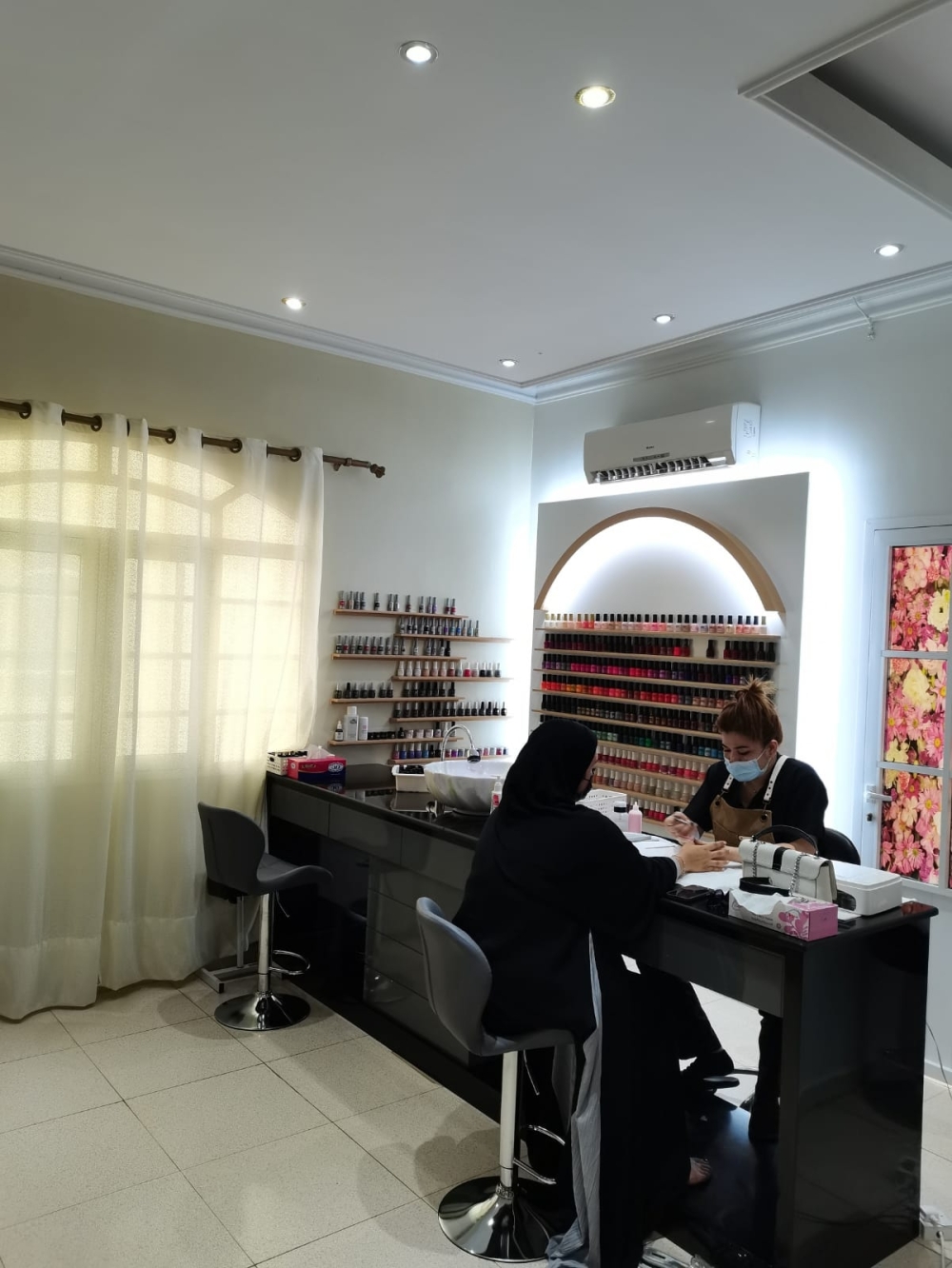 من صالون زهرة التميز