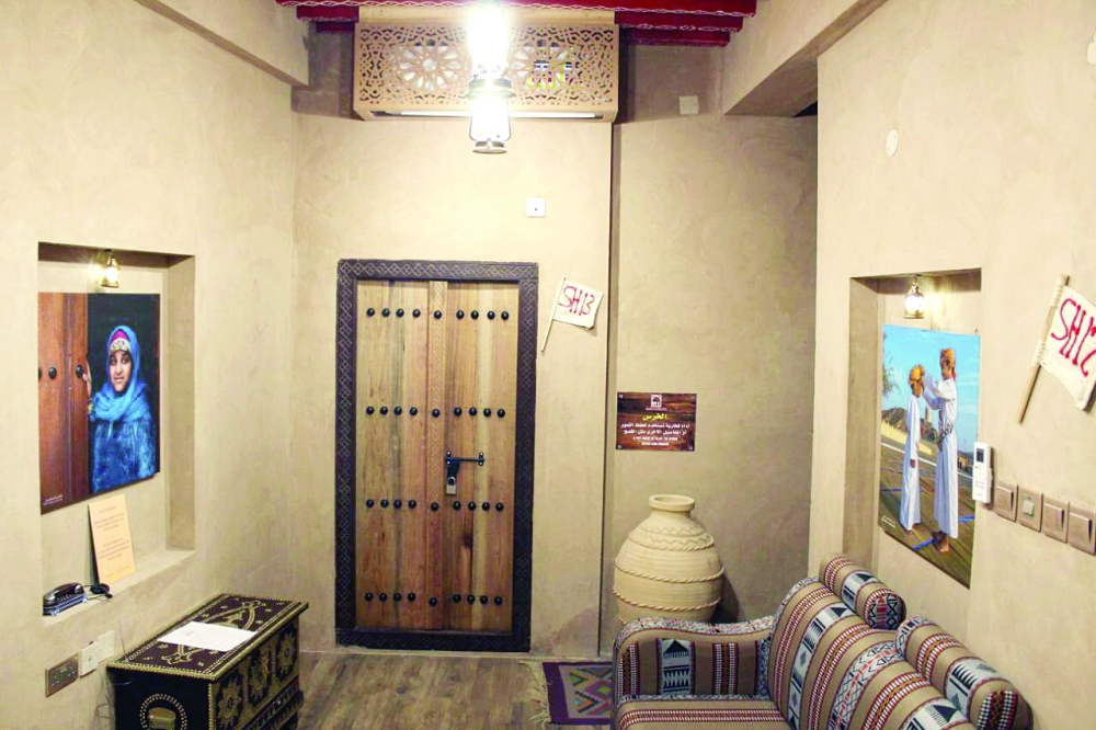 بيوت قديمة تم ترميمها ضمن مشرع نزل نزوى