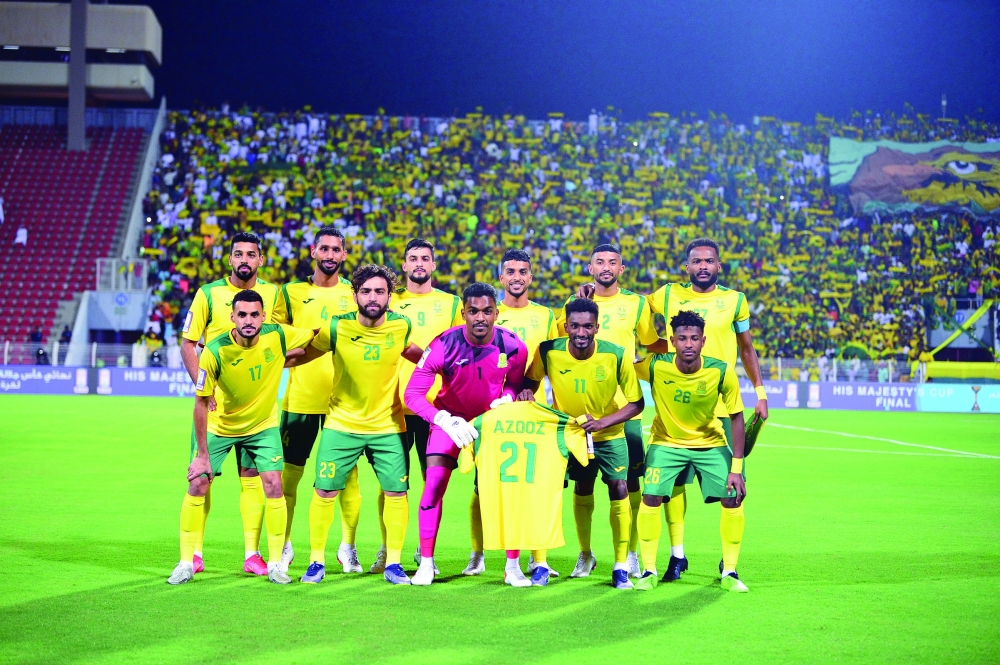 لاعبو السيب يحملون قميص الغيلاني